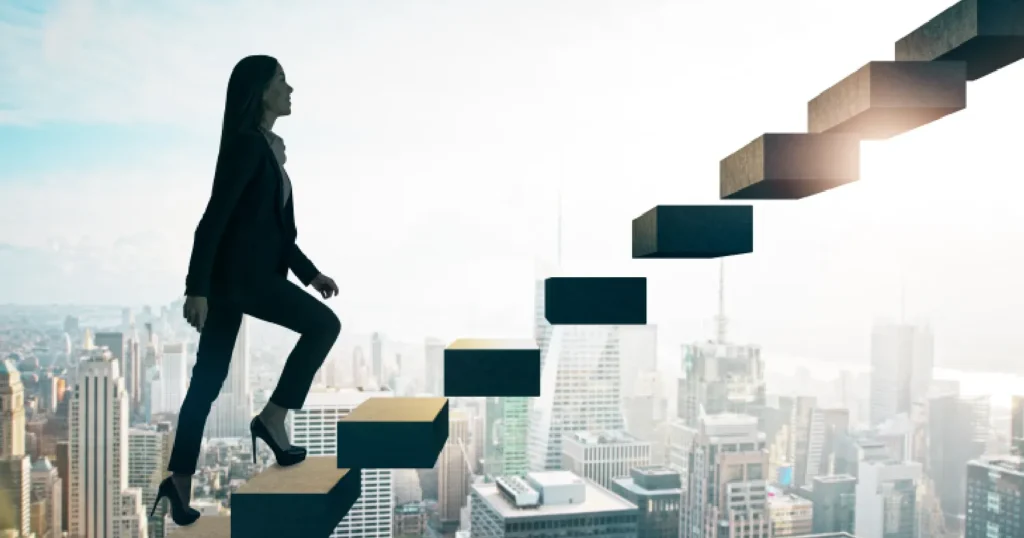 Career Focused Education vs Traditional Education Comparison